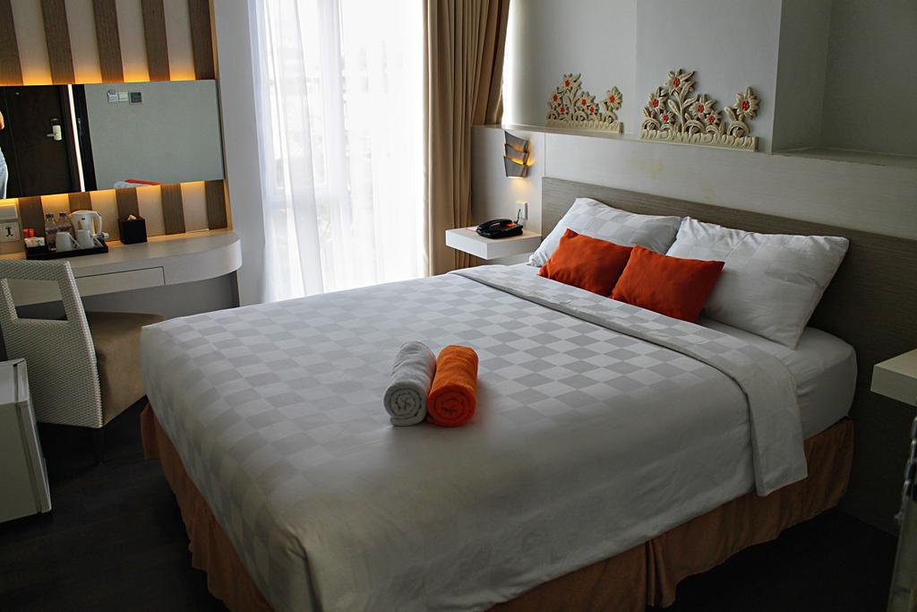 The Edelweiss Hotel Джокякарта Екстериор снимка